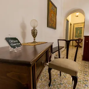Domus Bed & Breakfast